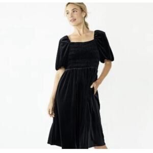 Draper James Dress Women’s M Black Velvet Smocked Skater Babydoll Holiday Party